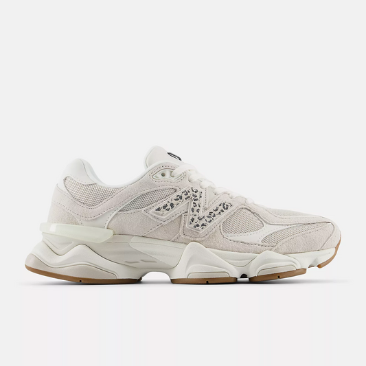 New Balance 9060 MOONBEAM/ SEA SALT/ Black