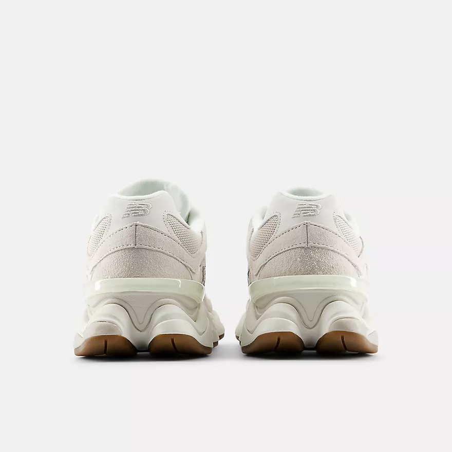 New Balance 9060 MOONBEAM/ SEA SALT/ Black